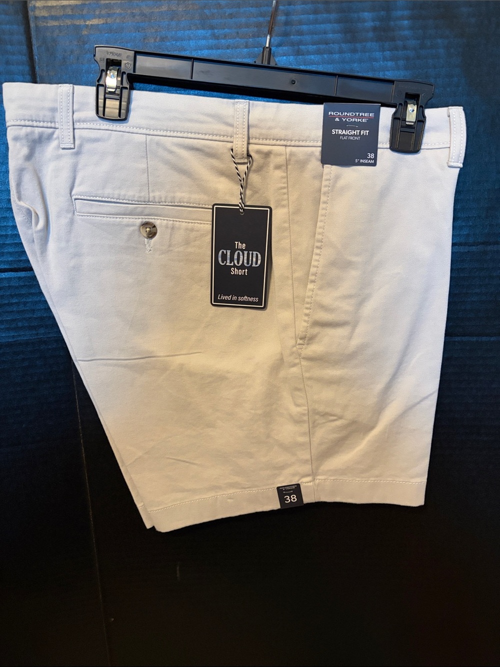 Roundtree & Yorke Men’s Flat Front Shorts in Stone